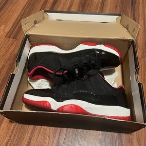 Jordan 11 Retro low bred